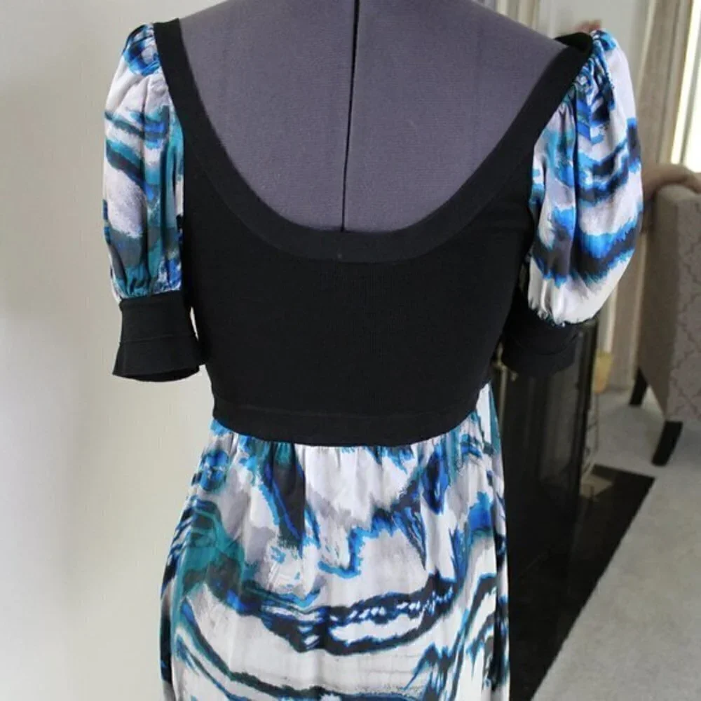 BEBE dress Medium dress Gorgeous quality! Black blue and white